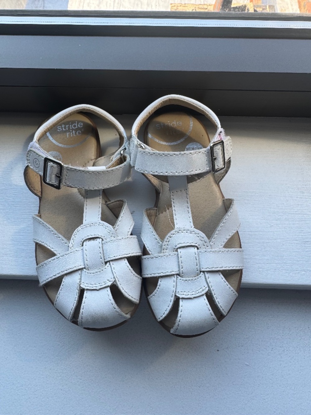 Stride Rite White Leather Sandals 10.5